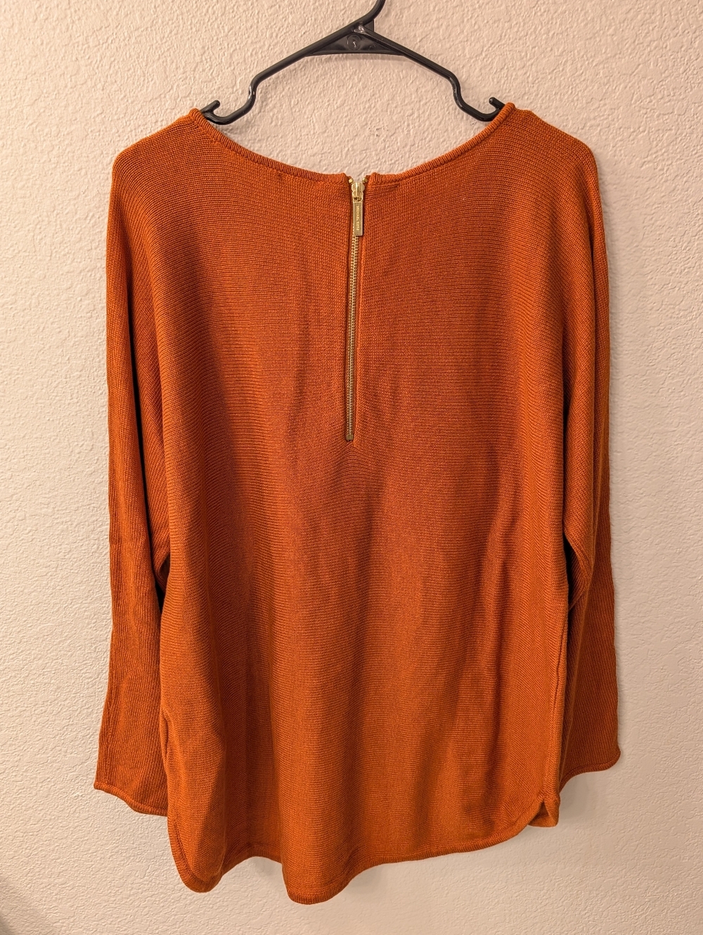 Michael Kors Orange Rust Knit Sweater Gold Zipper Detail on the Back XL - Picture 2 of 6